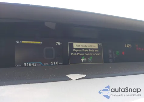 2017 Toyota Prius Three z USA, uszkodzony, nr VIN JTDKARFU4H3537274